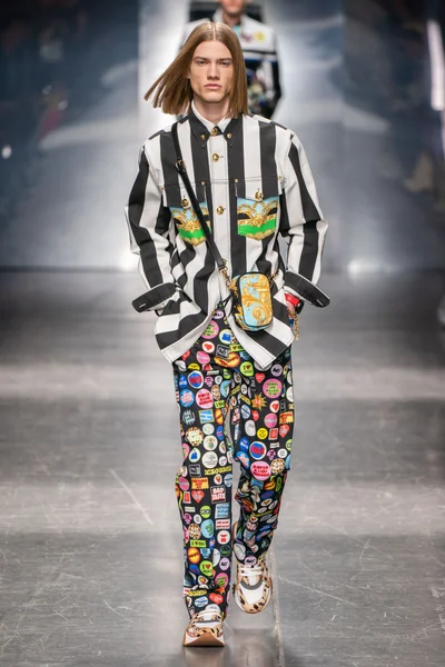 Look 23